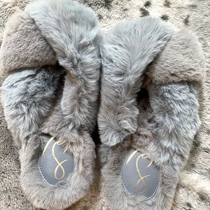 Fuzzy slippers - Sam Edelman